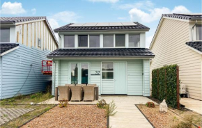 Amazing Home In Wieringerwerf With Kitchen
